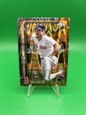 2025 Topps Gilded Collection Wade Boggs #86 Chrome Gold RayWave Refractor /25