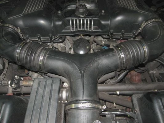 Mangueira de indução Autobahn88 AZUL silicone entrada de ar ajuste Ferrari F355 355 94-99 - Imagem 3 de 4