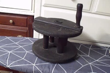 19TH CENTURY HAND MADE CRANBERRY BOG MARKING LINE HANDLER ~ EATMOR CRANBERRIES