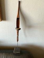 Ancienne navette de tissage Asie montée sur socle