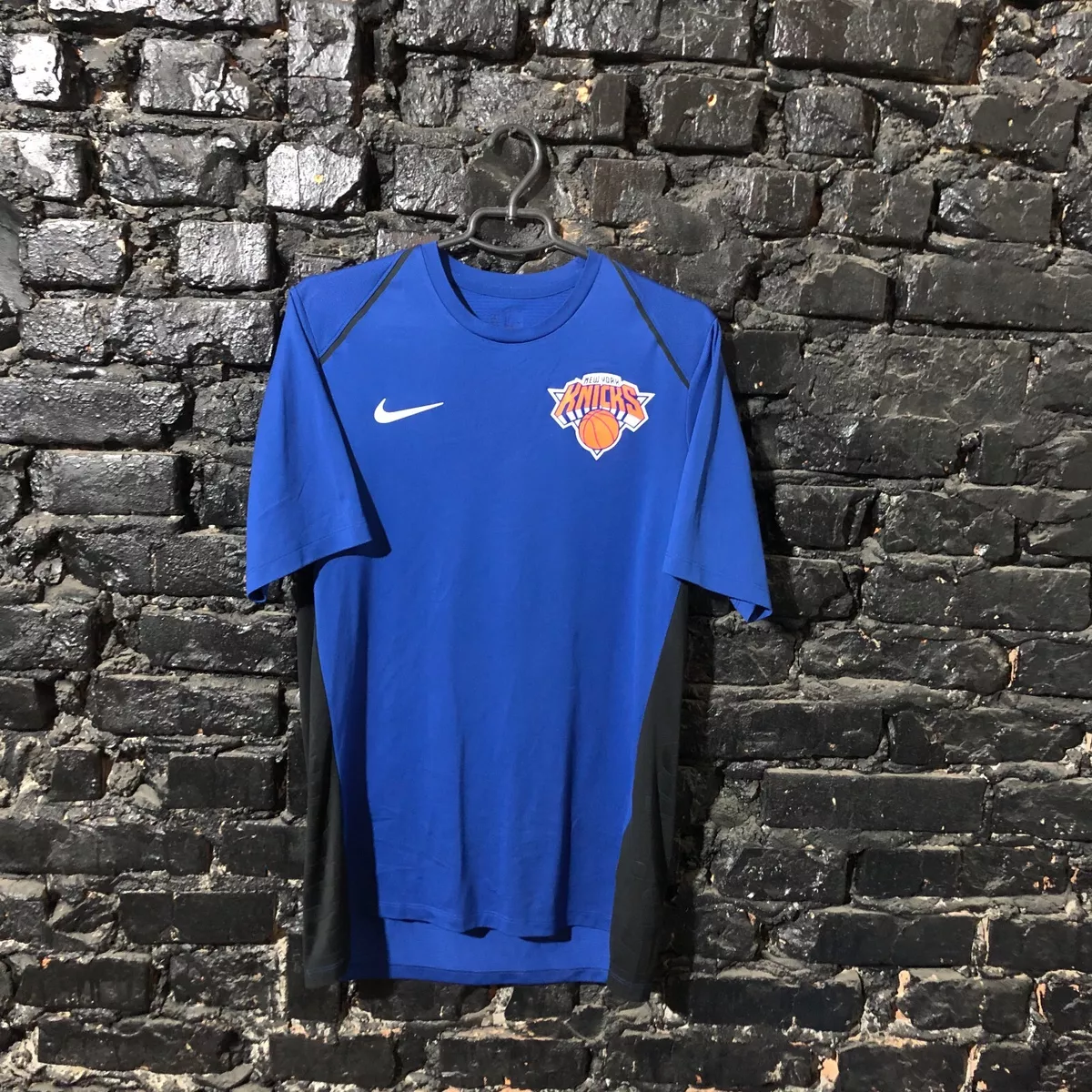 New york knicks nike best sale shirt