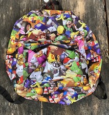 Mochila Personajes MARIO KART de Nintendo - 2 Bolsillos con Cremallera 17.5 pulgadas por 15.5 pulgadas
