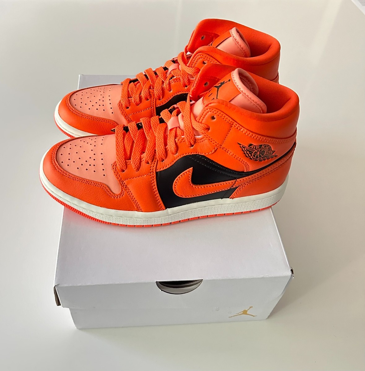 Nike Air Jordan 1 Mid SE Rush Orange Crimson Bliss DM3381-600