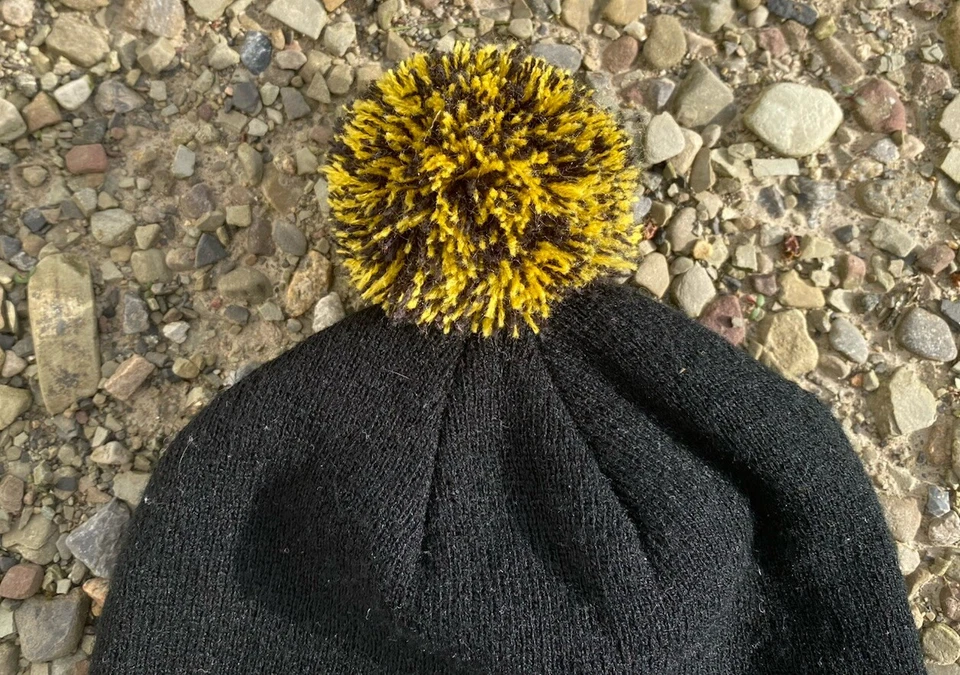 Boné Vancouver Canucks NHL Zephyr Graf-X algemado gorro pom preto tamanho único - Imagem 3 de 4