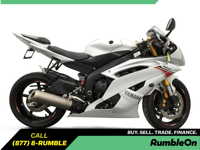 2015 Yamaha YZF-R6 (RAVEN/PEARL WHITE) CALL (877) 8-RUMBLE 2015 Yamaha YZF-R6 (RAVEN/PEARL WHITE) CALL (877) 8-RUMBLE Used