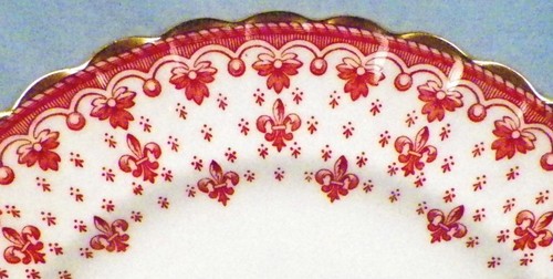 3 piatti insalata Spode Fleur de Lys Y7481 osso rosso Cina bordo oro piatto smerlato - Foto 3 di 5