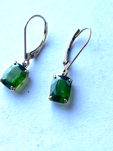 YELLOW GOLD AND LAB-CREATED EMERALD EARRINGS - Picture 4 of 7