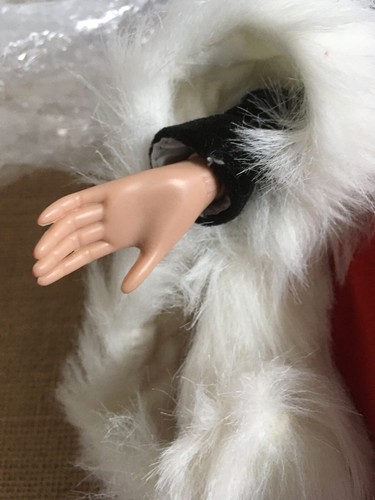 Tonner Alice im Wunderland KÖNIGIN DER HERZEN KRÖNUNGSKLEID auf einer 16" PUPPE LESEN - Bild 23 von 24
