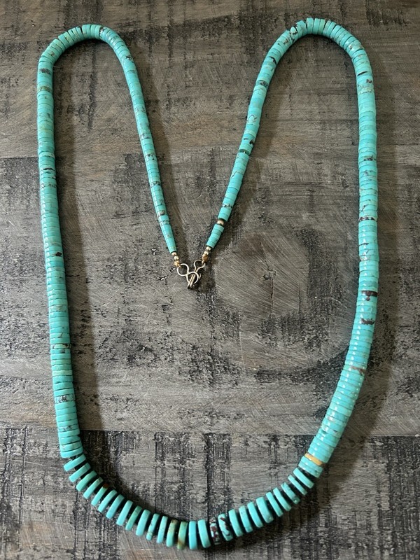 VINTAGE NAVAJO NATIVE AMERICAN GRADUATED BEAD DISC TURQUOISE STERLING NECKLACE
