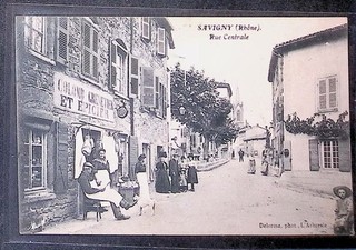 CPA RHONE SAVIGNY Rue centrale