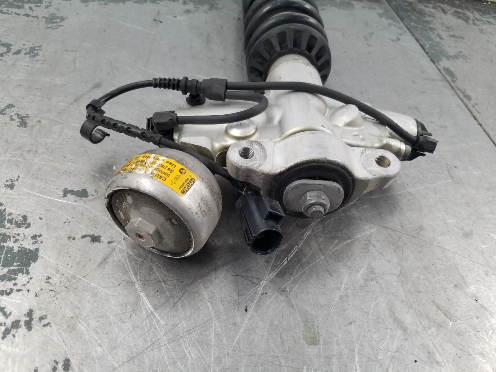 2015 McLaren 650S Spider  Left Rear Shock Strut #4100 X2
