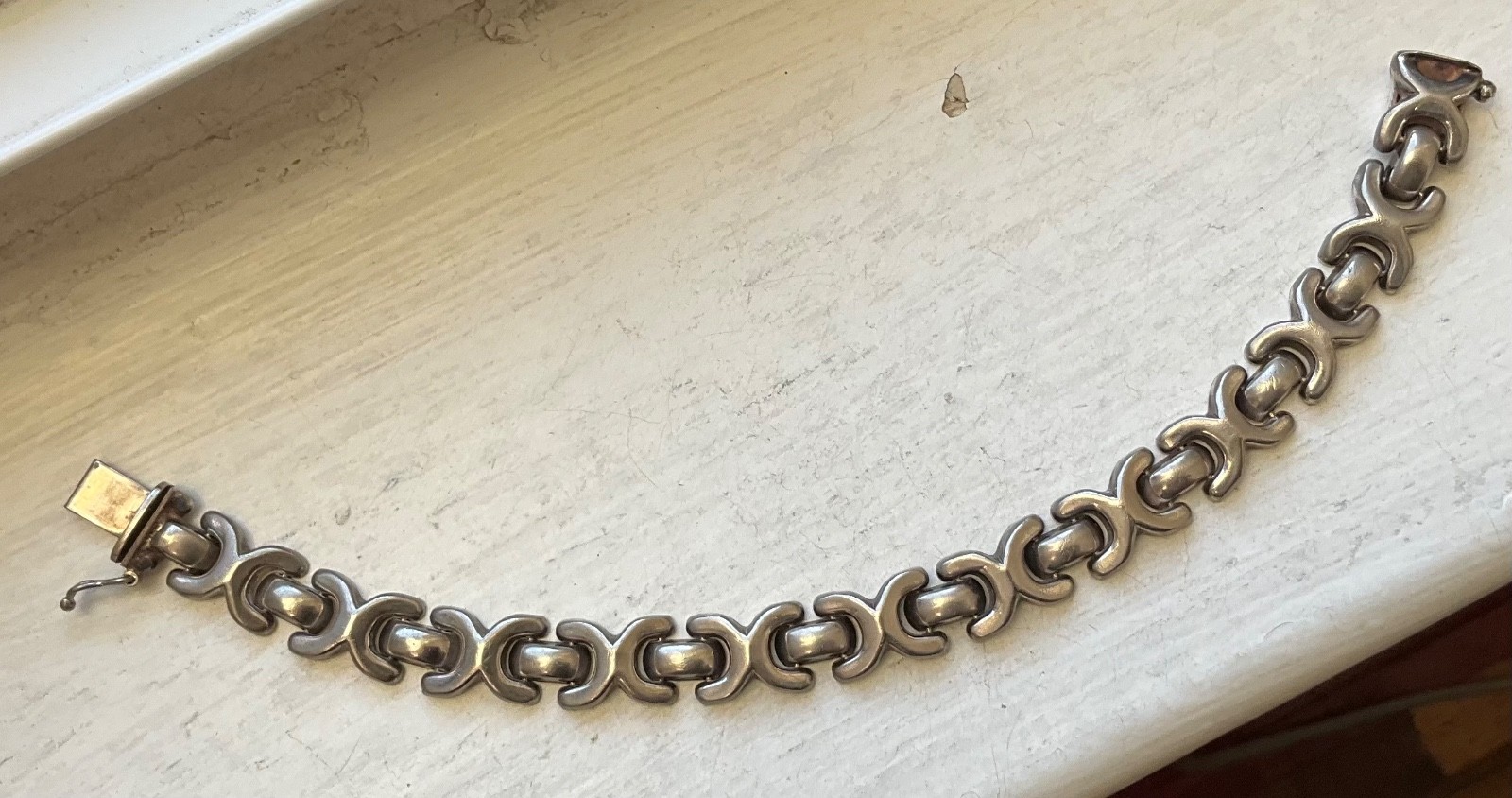 VINTAGE Italy STERLING BRACELET Hugs Kisses XOXO Link 17 Gr 7” Wearable