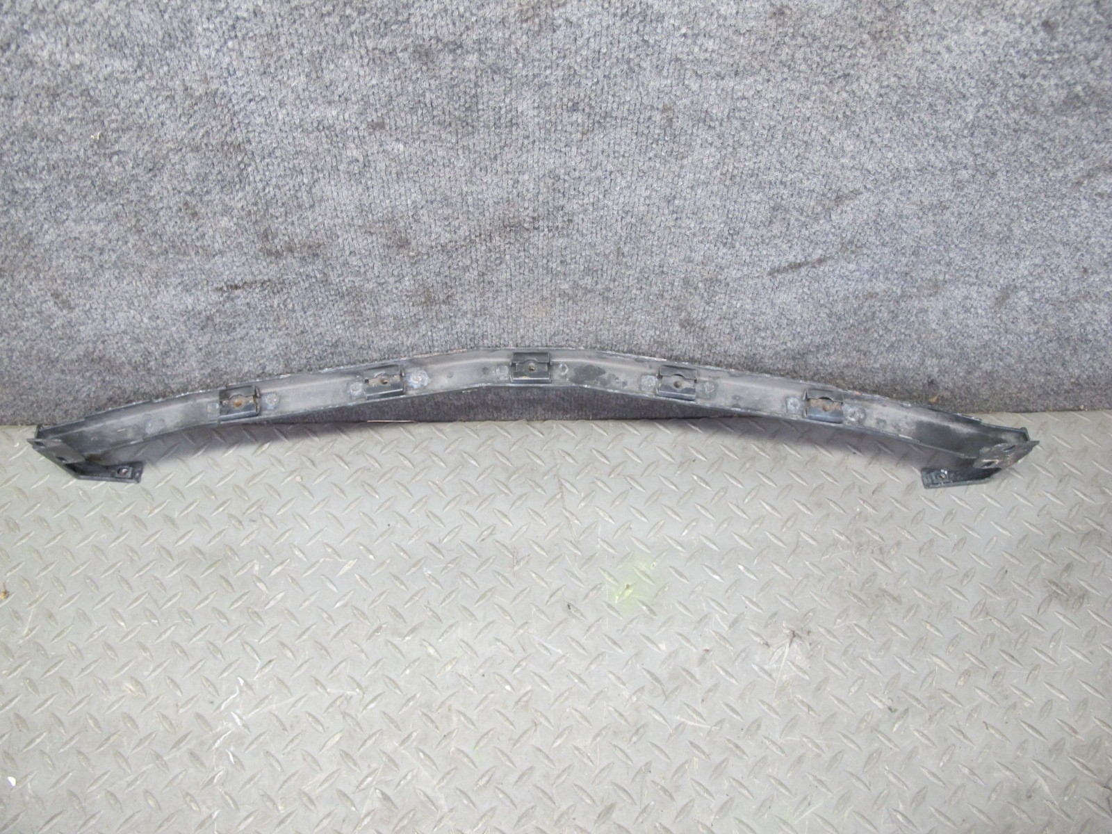 06-12 BENTLEY CONTINENTAL FLYING SPUR FRONT BUMPER CENTER SUPPORT BRACKET