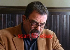 Magnum PI - Tom Selleck - Exclusive PHOTO 8x10 Rare FOTO 33643