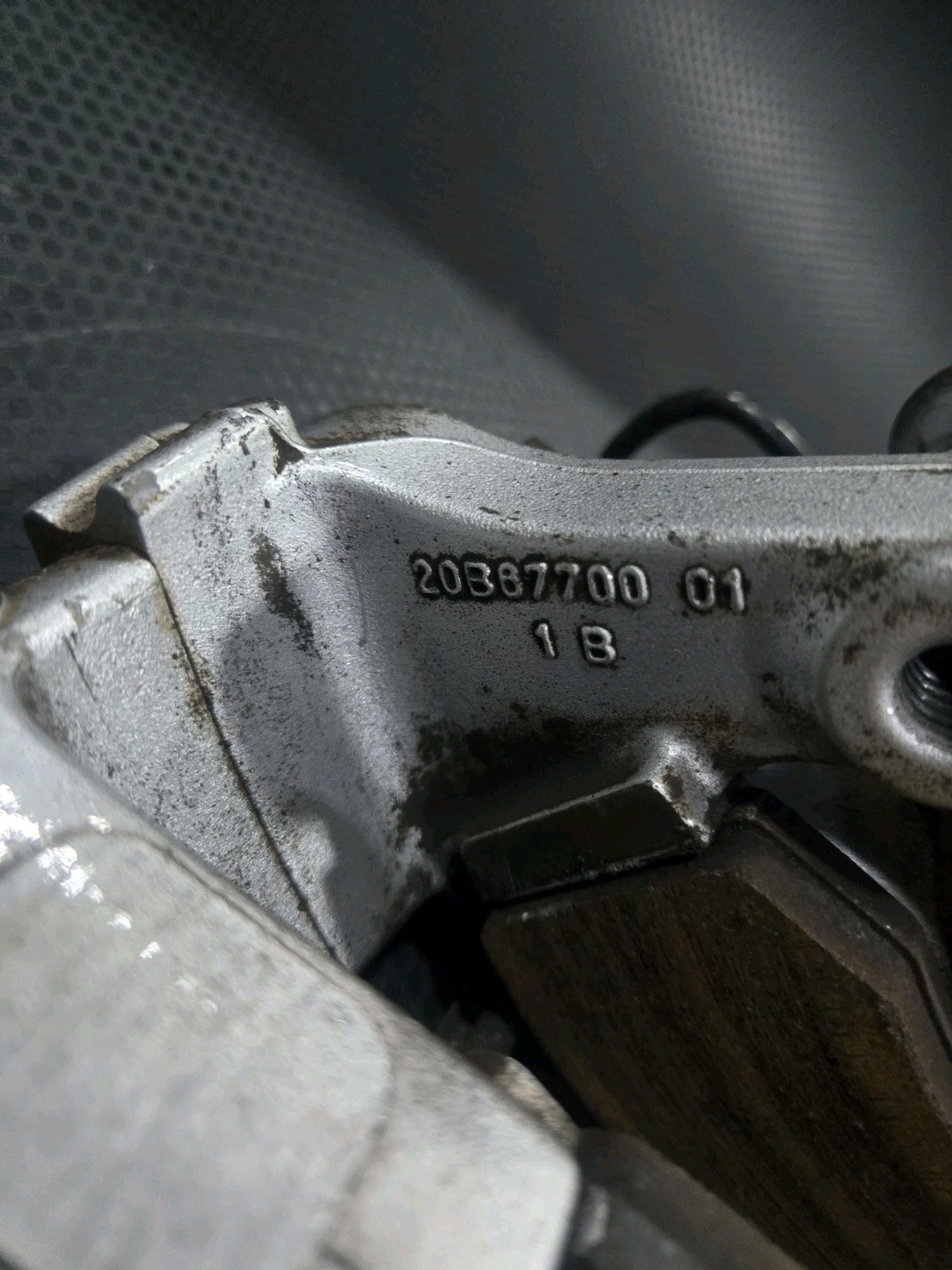 Maserati Ghibli 2014-2016 Rear Right Brembo brake caliper with pads