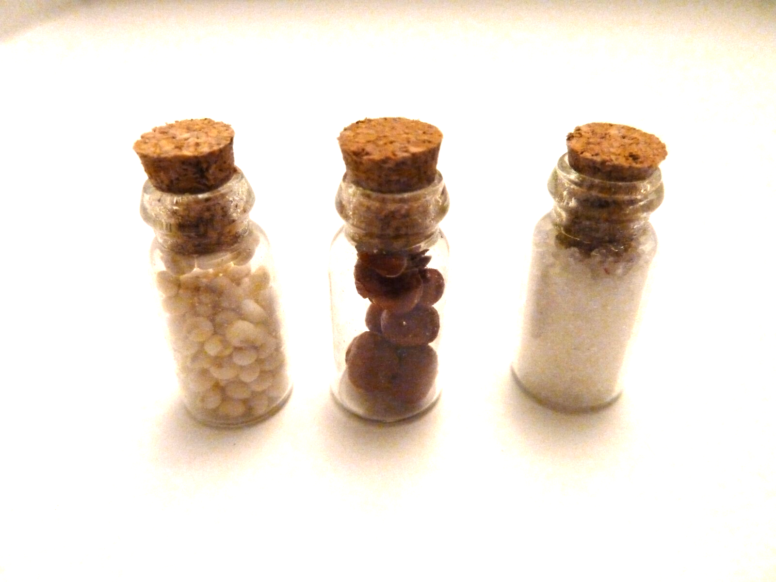 Dolls House Herbs 3 x Dried Food Jars Kitchen Miniature 1:12th Scale JASPERS