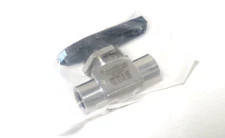 1/4" Swagelok SS-43GF4 Ball Valve NEW