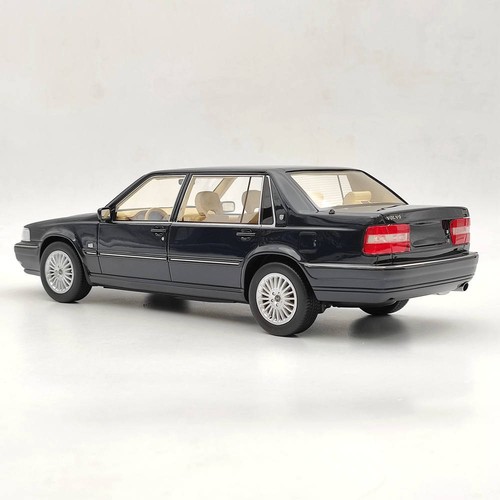 1/18 DNA Collectibles Volvo S90 Royal Level 3 1998 Blue DNA000088 Resin Model - Picture 3 of 9