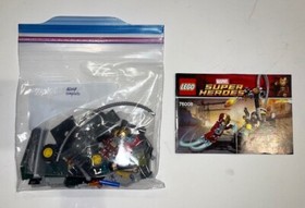 Lego 76008 Superheroes Iron Man vs. The Mandarin: Ultimate Showdown Complete Set