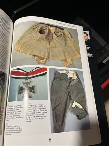 German Army Uniforms of World War II: In Color Photographs by Krawczyk, Wade… - Foto 8 di 9