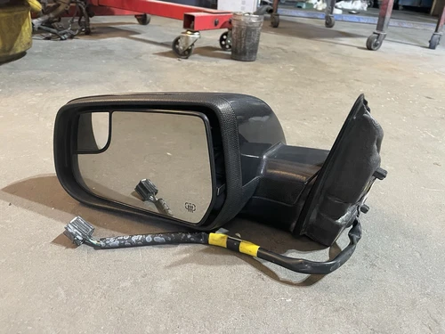 2010-2014 Chevrolet Equinox LH DRIVER SIDE REAR VIEW MIRROR 22818310