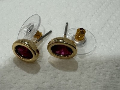 Aritos De Piedra Roja De Oro