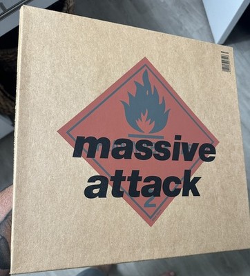 MASSIVE ATTACK - BLUE LINES 2012 MIX/MASTER 2LP 180 GRAM + CD + DVD BOX SET RARE