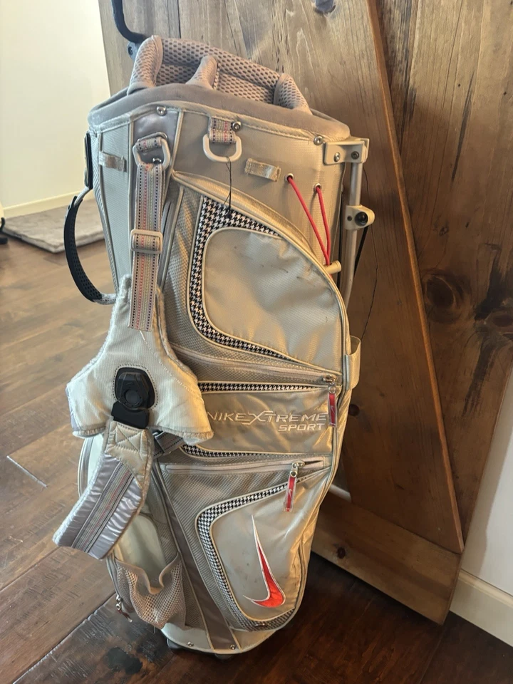 Nike Extreme Sport Women’s Stand Golf Bag 8 Way Divider Excellent! - Image 2 of 4