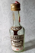Hennessy Cognac Mini TWA Trans World Airlines Bottle 1/10 Pt Vintage