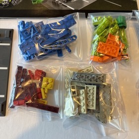 LEGO Racers 8211: Brick Street Getaway  100% Complete  w/ Manual