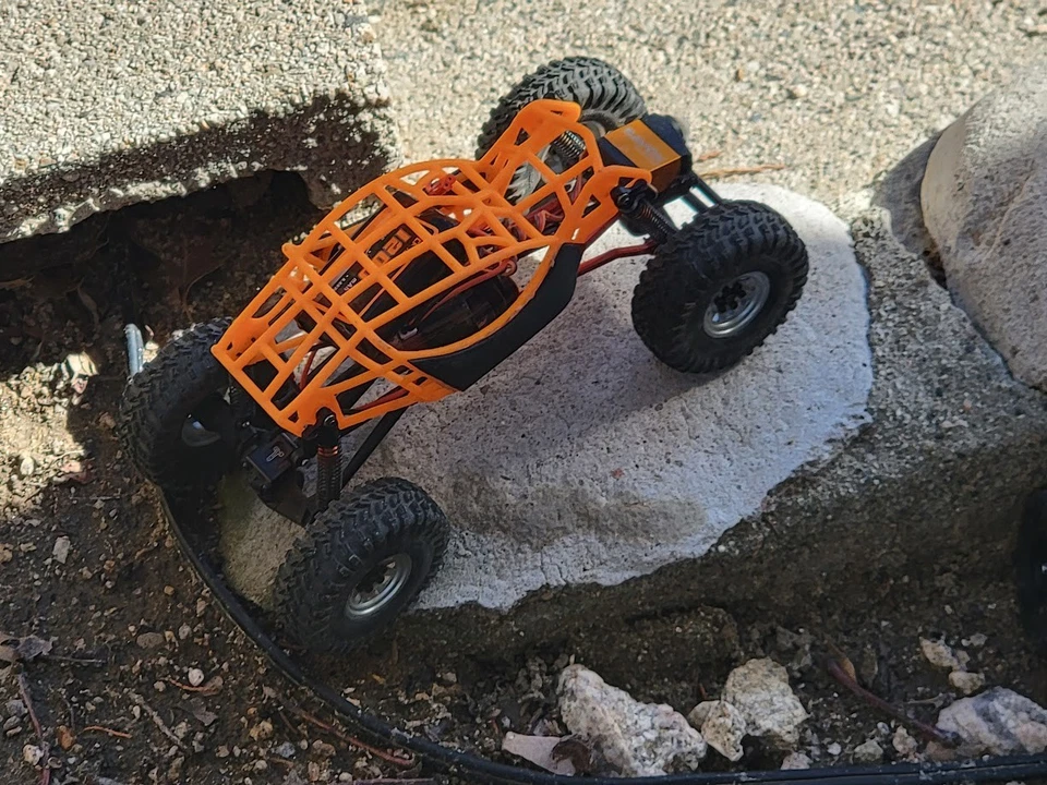 scx24 rock bouncer lcg chassis only - Image 3 of 4