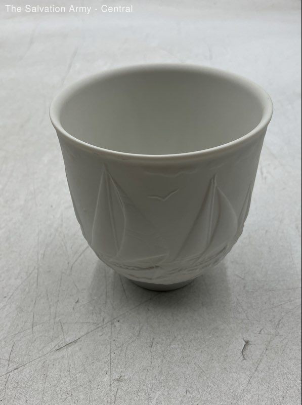 Lladró Collectors Society White Porcelain Dolphins At Play" Votive Candle Holder