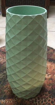 The Amaranth Vase - Unique Design for Easy Water Draining and Stem Access - I...