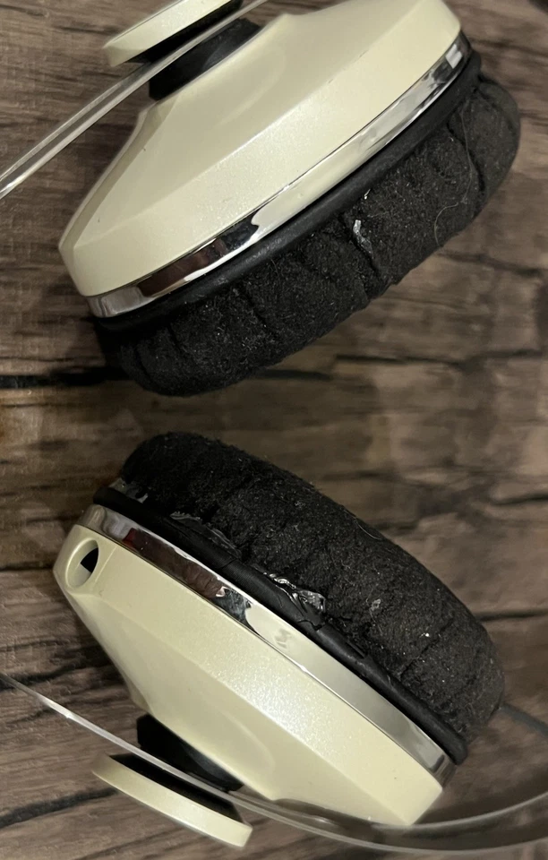 Наушники-вкладыши Sennheiser Momentum — коричневые бежевые коричневые с кабелем для наушников - Изображение 3 из 4