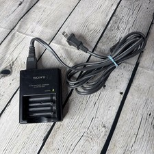 Sony Ni-MH Battery Charger BC-CS2A Charges AA or AAA Tested Working