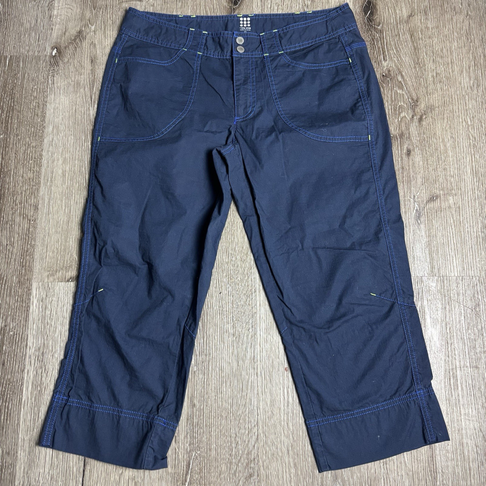 Title Nine Women’s 8 BRASH Navy Hiking Capri Pants 530955