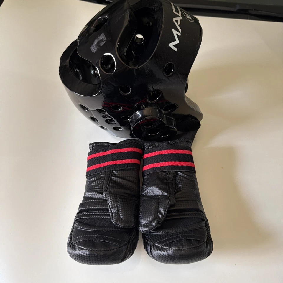 Tocado protector Warrior by Macho Martial Arts talla M y guantes Ch M Foto 2 de 4