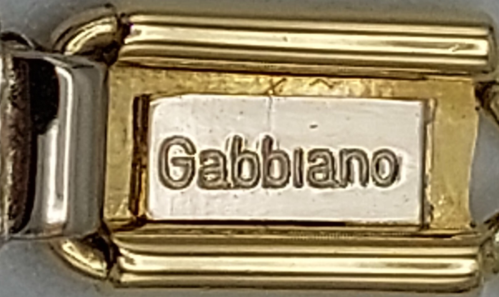 Foto 10 di 13