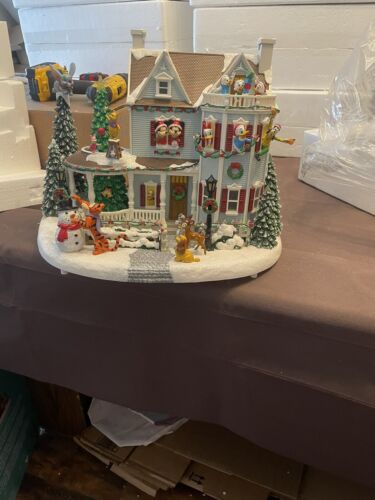 Disney Casa Vacanze Animata con Luci e Musica, 8 Canzoni Classiche di Natale - Foto 2 di 3