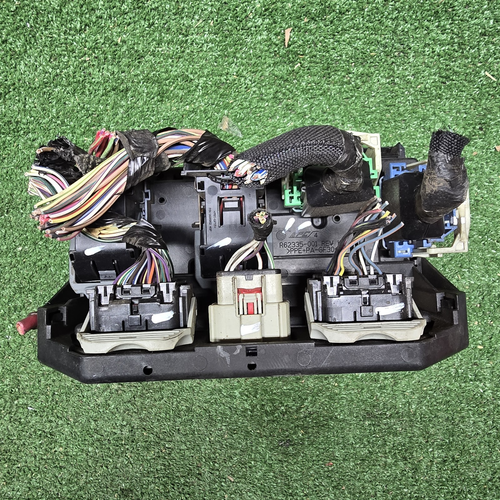 2012 Jeep Liberty Fuse Relay Box Multifunction 68105502AC - A/T 3.7L - Picture 6 of 6