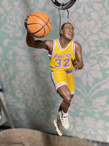 Hallmark Keepsake Ornament 1997 Lakers MAGIC JOHNSON By Score Board - Picture 8 of 10