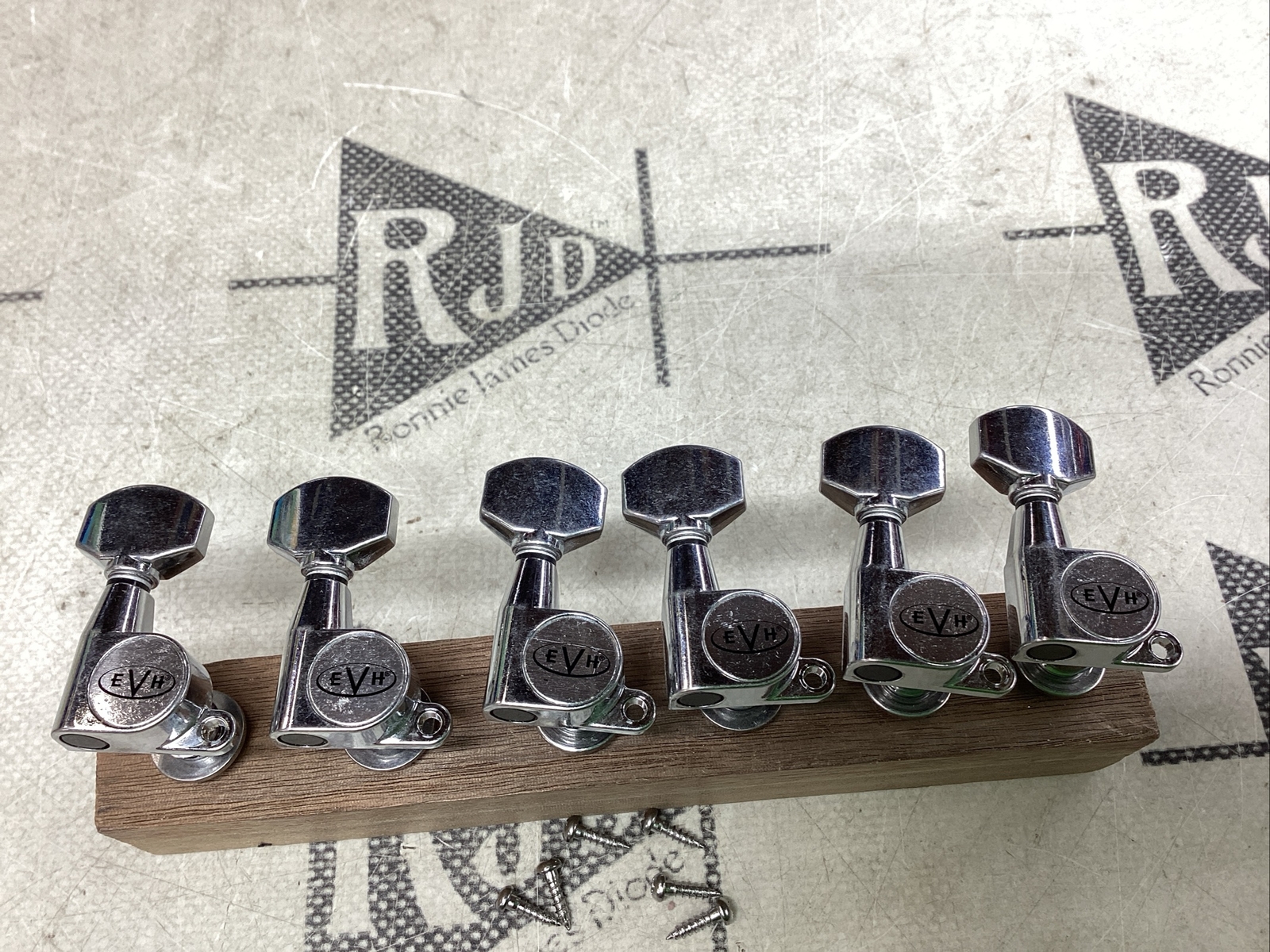 EVH Logo Gotoh Japan Chrome Tuners Tuning Keys Pegs In Line 90 Tab eBay