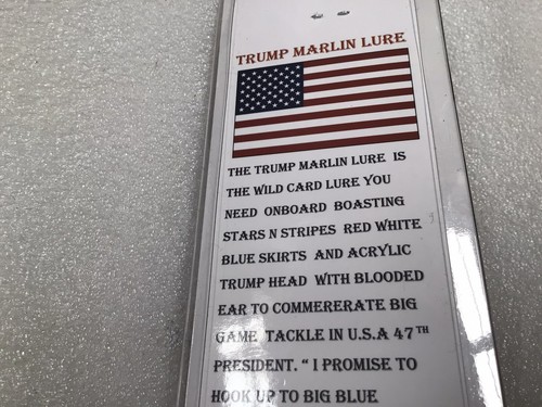 Trump Marlin Lure 14 Inch With Marlin Pendant And Brain Spike - Picture 8 of 14