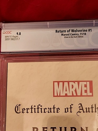 RETURN OF WOLVERINE #1 - NYCC Glow in the Dark J Scott Campbell Variant, CGC 9.8 - Picture 6 of 7