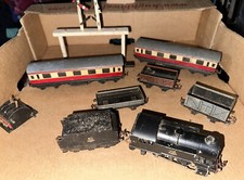 Trix Twin Railways 0 4 0 Tank Loco Model 98 Train OO Gauge £ Metal Carriages