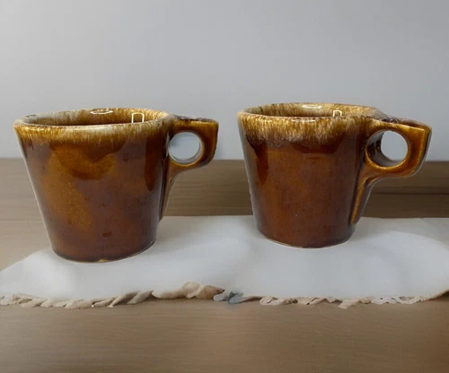 Vintage Hull Pottery Brown Drip Glaze Coffee Mug Cup 12 oz. Made in USA Set of 2