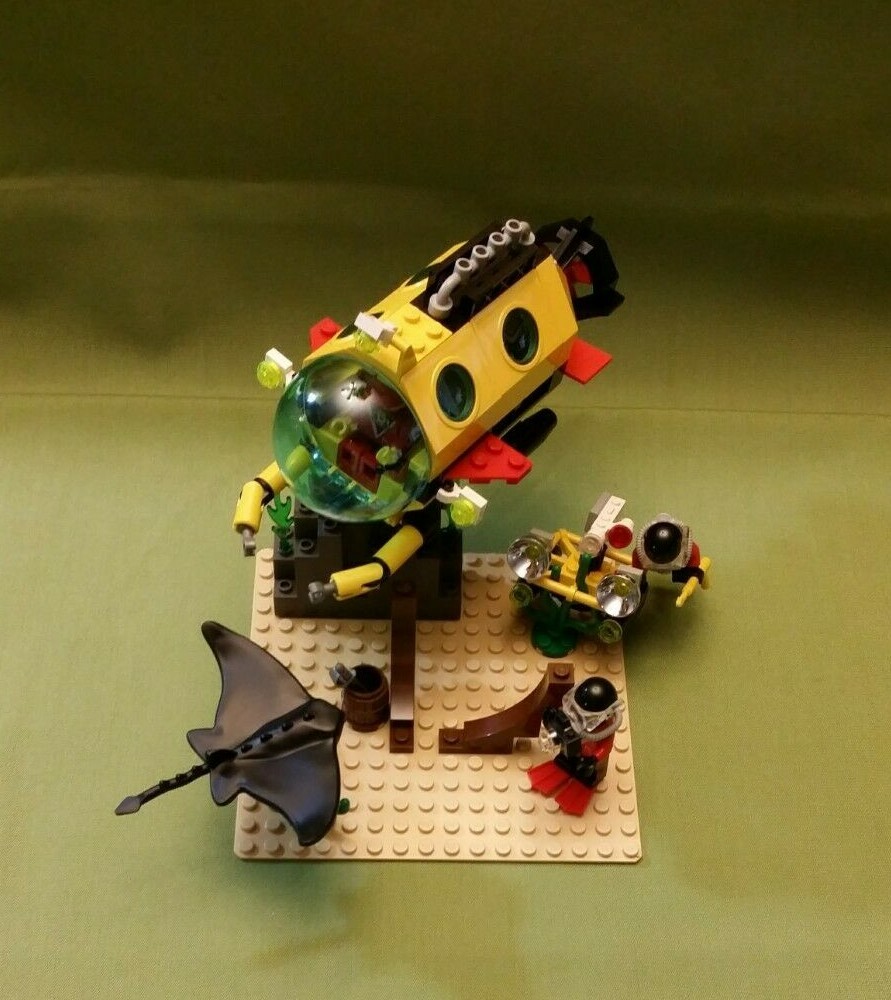 Lego Divers Set Number 6442, Sting Ray Explorer, Produced in 1997