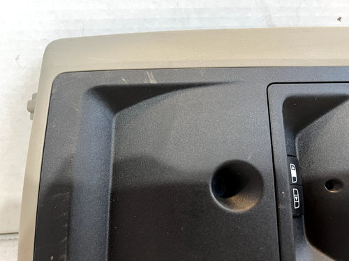 2009-2010 Ram 1500 2500 3500 Console Map Light w/Rear Window Button - Picture 8 of 12