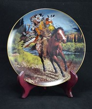 N5164s PIATTO SERIE GUERRIERI INDIANI D'AMERICA da COLLEZIONE in PORCELLANA MINT