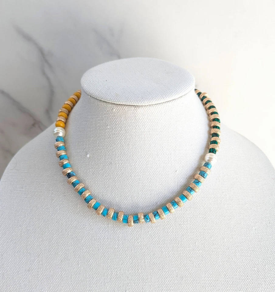 Collar Anthropologie Mezcla Piedra Colorida Cuentas con Perlas de Agua Dulce Foto 4 de 4